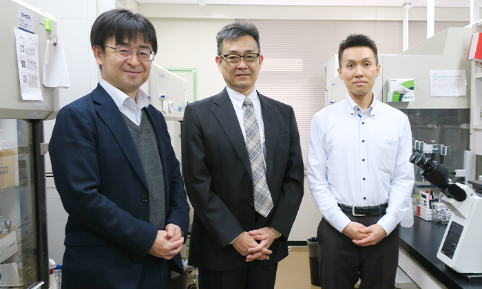 (From left to right) Mr. Ueno, Kyoto-iCAP Investment Division Director II, Mr. Kato, Representative Director, and Mr. Koji Kinoshita, Senior Researcher